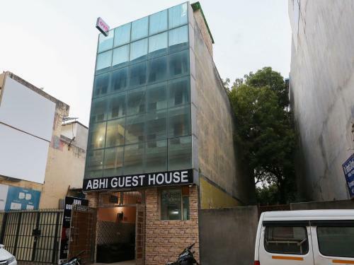 Hotel Oyo 84725 Abhi Guest House