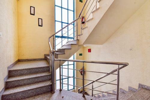 Capital O 81295 Hotel Coracao Inn