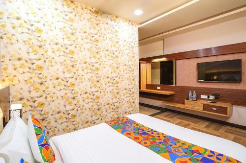 Fabhotel Royal Gm Plaza