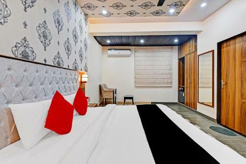 Townhouse 668 Hotel Vaishali Grand