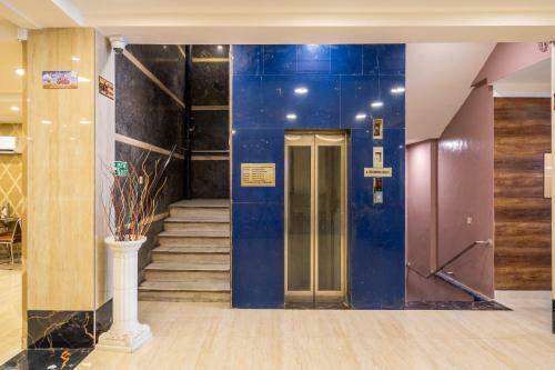 Hotel V Inn Sindhi Camp