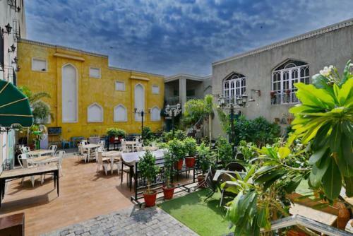Hotel Dev Villas
