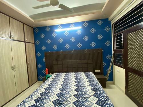 Elegant Room With Party Space