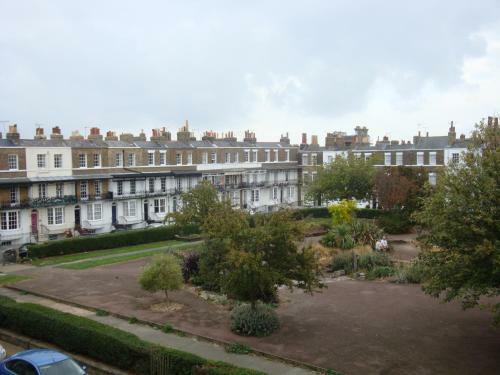 Posada Spencer Court