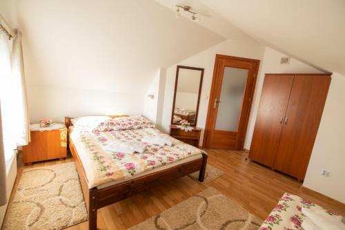 Pokoje I Apartament U Lucyny