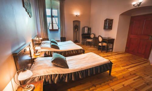 Apartamento Zamek Dobroszyce