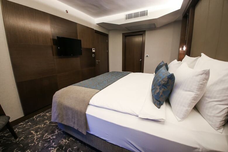 Aym?ra Hotel & Spa