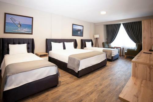 Hotel ?mroz Elia Otel