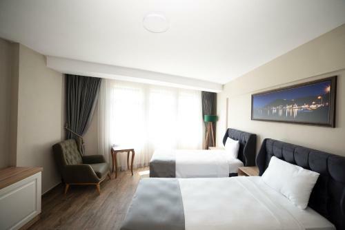 Hotel ?mroz Elia Otel