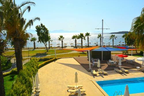 Sea And You Beachfront Apartments