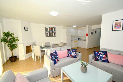 Sea And You Beachfront Apartments