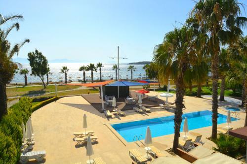 Sea And You Beachfront Apartments