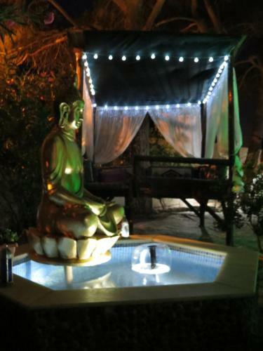 Hotel Azure Wellness Retreat