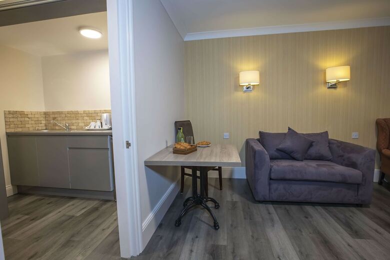 Best Western Manor Hotel