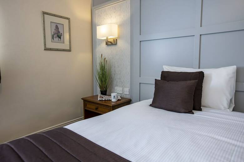 Best Western Manor Hotel