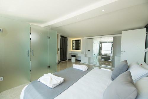 Villa Unlimited 2 Luxury 6 Bedroom Villa