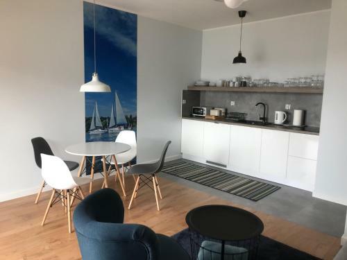Apartament Marina I?awa