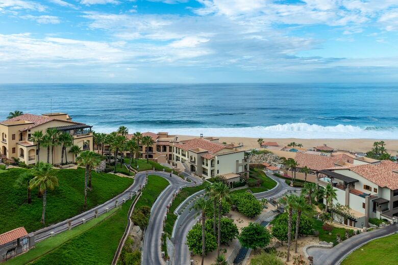 Hotel Pueblo Bonito Sunset Beach Resort & Spa