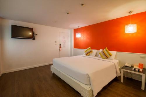 Hotel First House