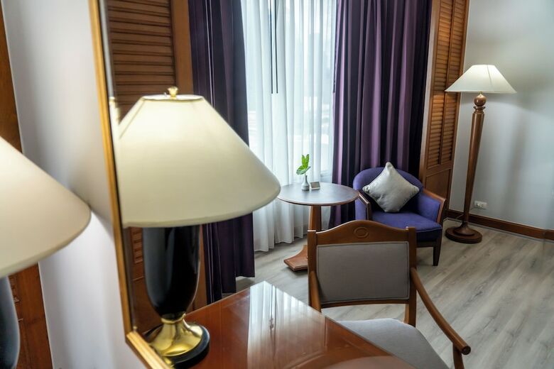 Hotel Century Park