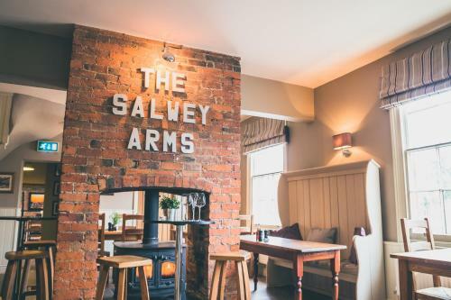 Hotel The Salwey Arms