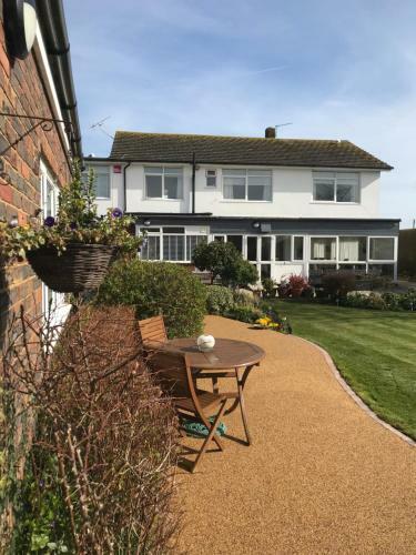 Hostal St Andrews Lodge Hotel - Guest House