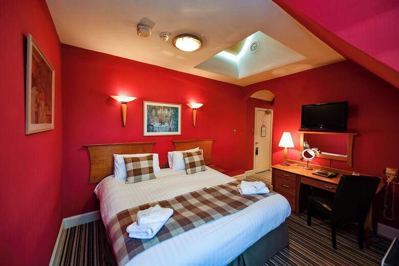 Hostal Savoy Park Hotel