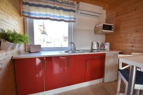 Lodge Laura - Domki Z Saun? Nad Morzem