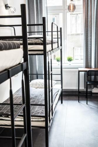 Albergue Chopin Host