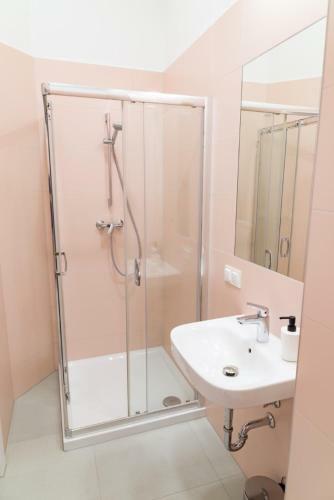 Albergue Chopin Host