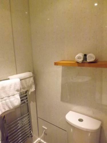 Hostal Fernlea Guest House