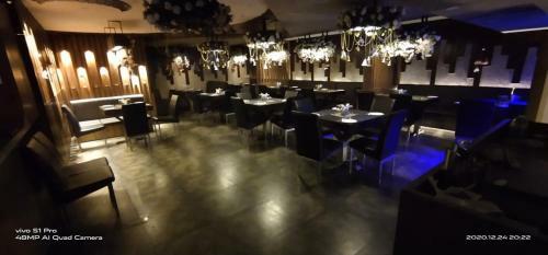 Hotel Gagan Suite