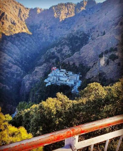 Hotel Neelkanth