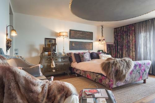 Beach Apartment Pop Up Living