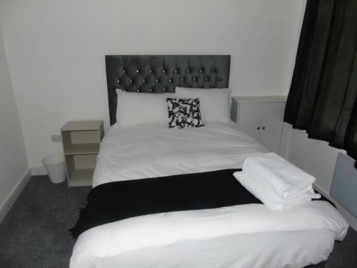 Inviting 1-bed Ground Floor Apartment In Bolton