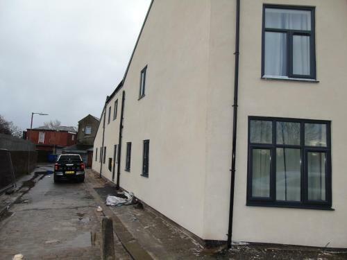 Inviting 1-bed Ground Floor Apartment In Bolton