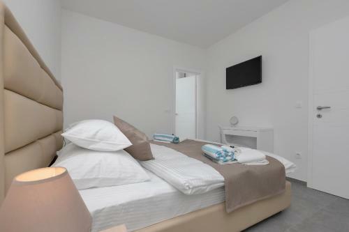 Villa Violet Salt Water Pool & Free Beach Parking