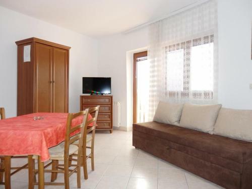 Idila Sea Front Apartments