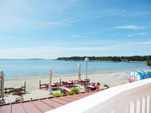 Idila Sea Front Apartments
