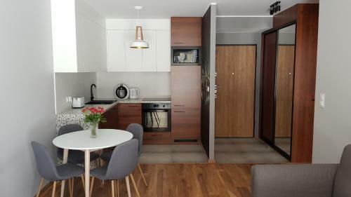 New Apartment 100m From Old Town And Marina