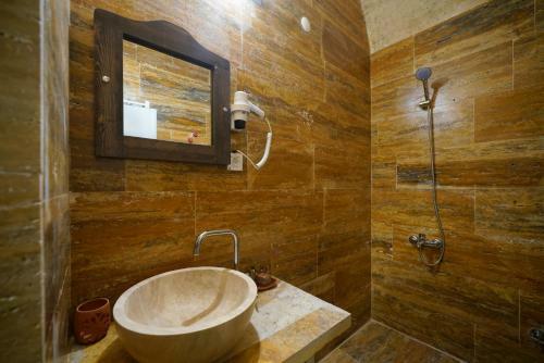 Hotel Tibet Stone House