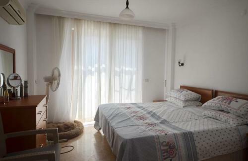 Villa Sleeps 6, Private Pool.close To Town.