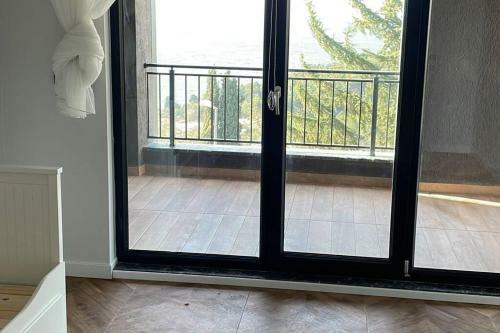 6+2 Luxurious Villa With Lake View In Sapanca