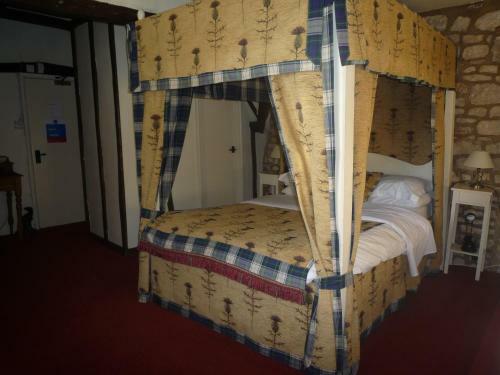 Hostal Cardynham House