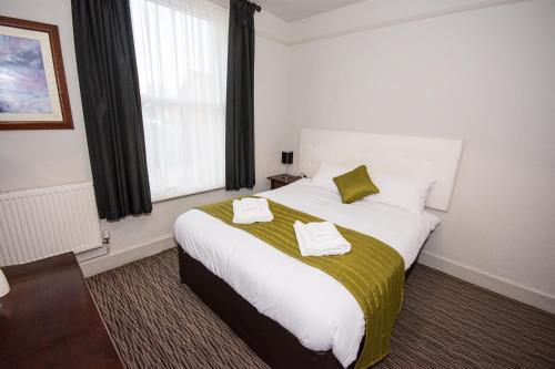 Hostal Captain Fryatt Guesthouse