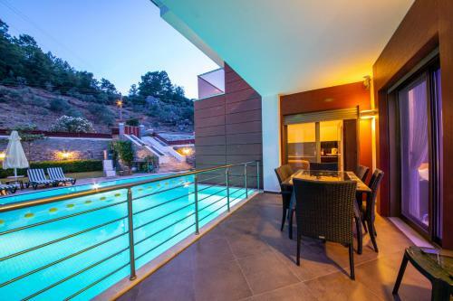 Villa Paris Marmaris Daily Weekly Rentals