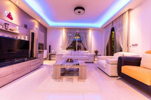 Villa Paris Marmaris Daily Weekly Rentals