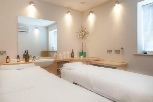 Woodbury Park Hotel