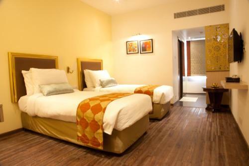 Hotel Sabareesh Park
