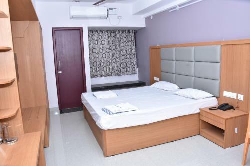 Hotel Vijay Krishna Mahal